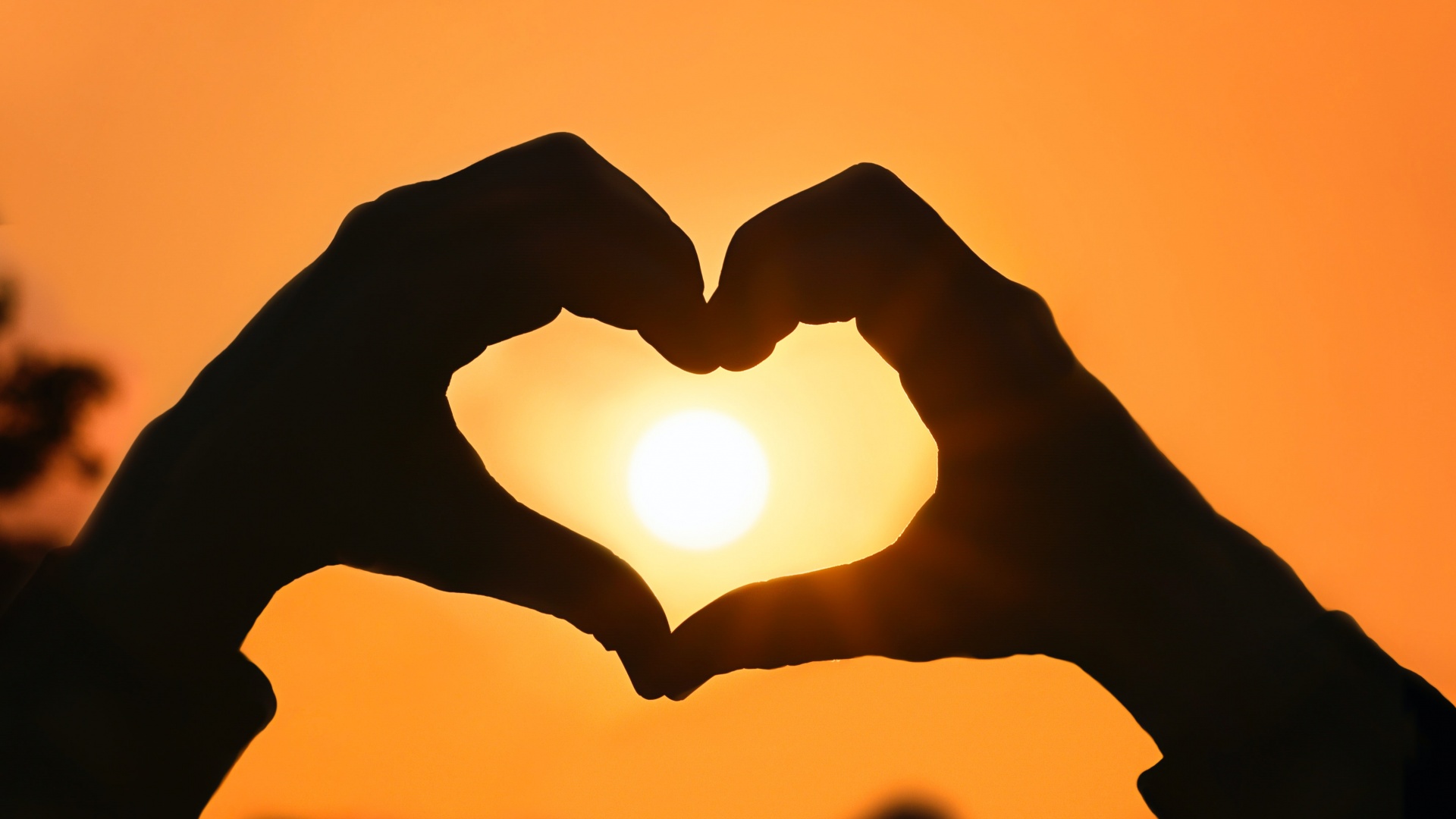 Heart Hands Together Sunset Silhouette Wallpaper