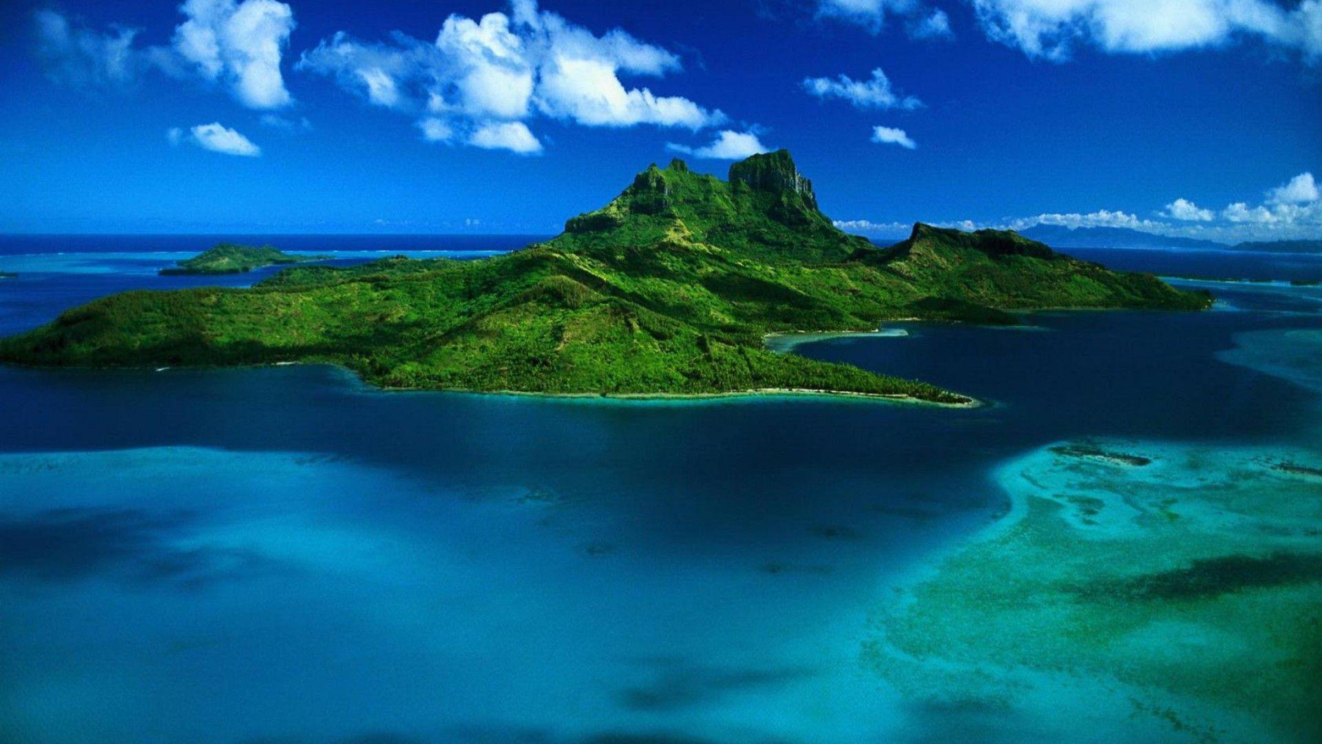 Tropical island wallpaper