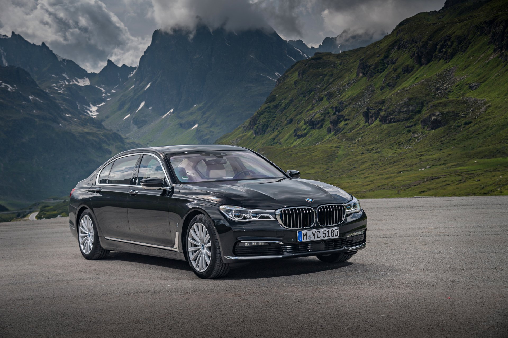 BMW 7 Series Background