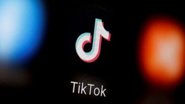FCC Commissioner Calls Google and Apple To Ban TikTok