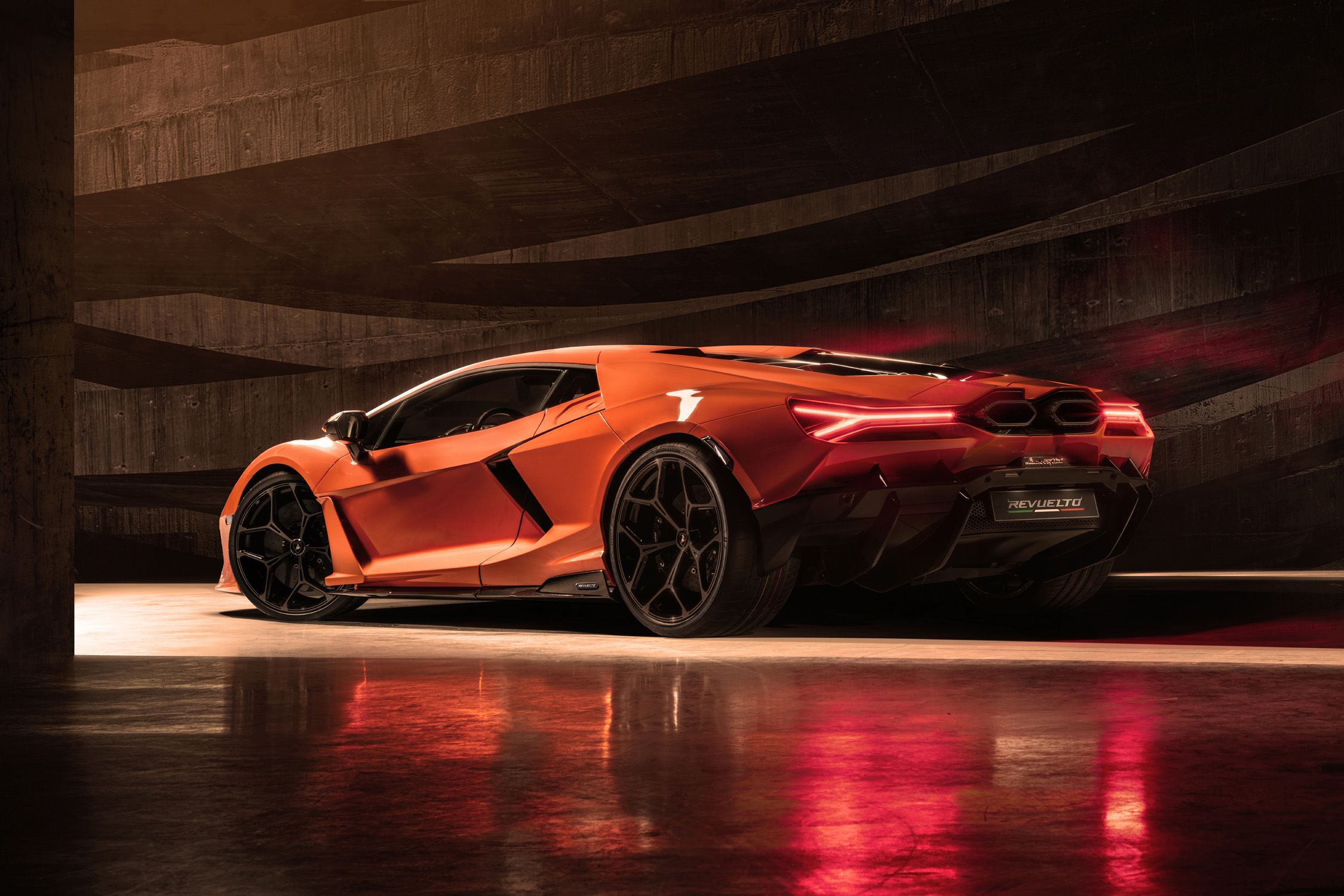 2024 Lamborghini Revuelto Photos 