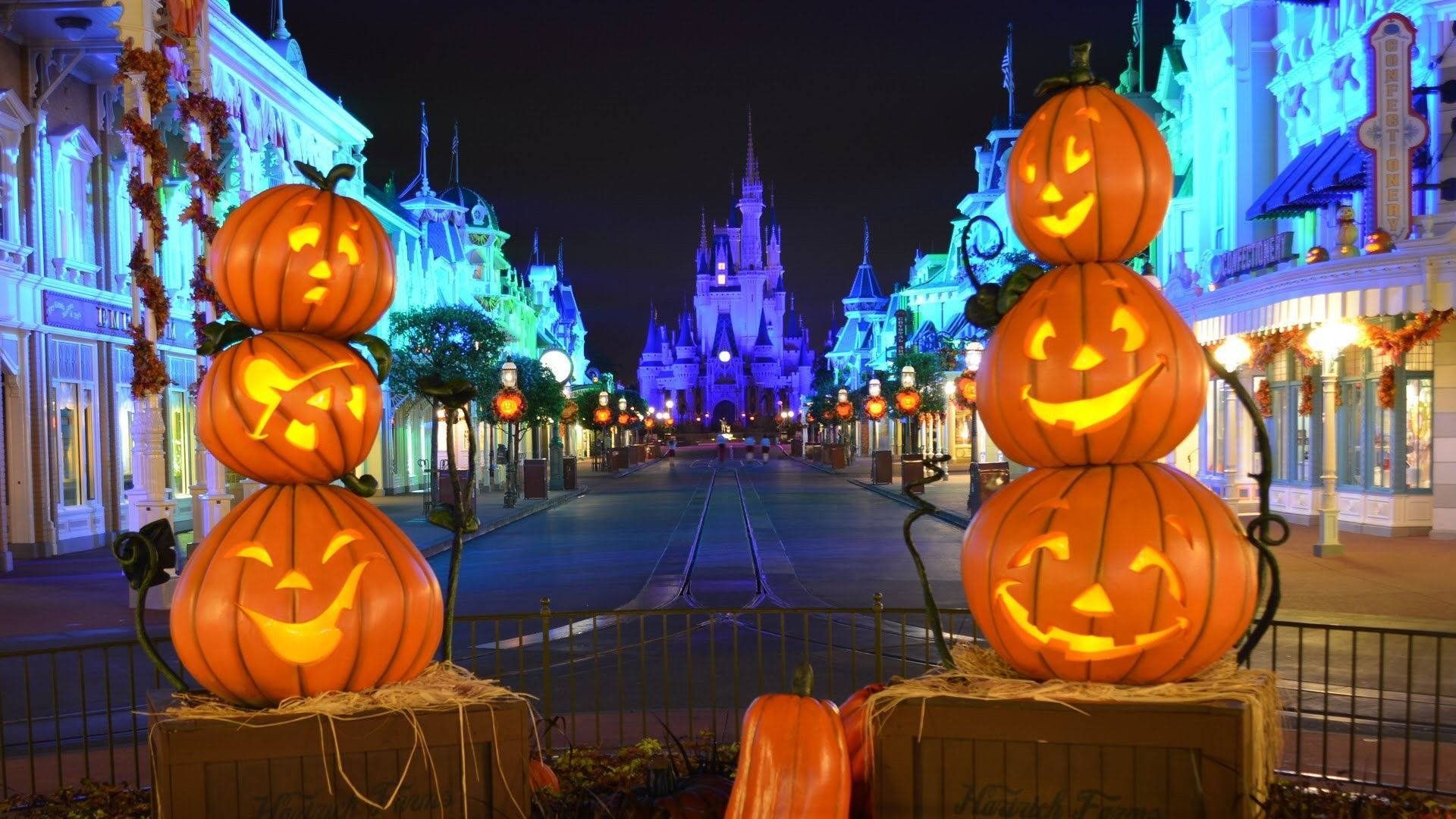 Disneyland Halloween Wallpaper 2